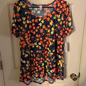 Lularoe top